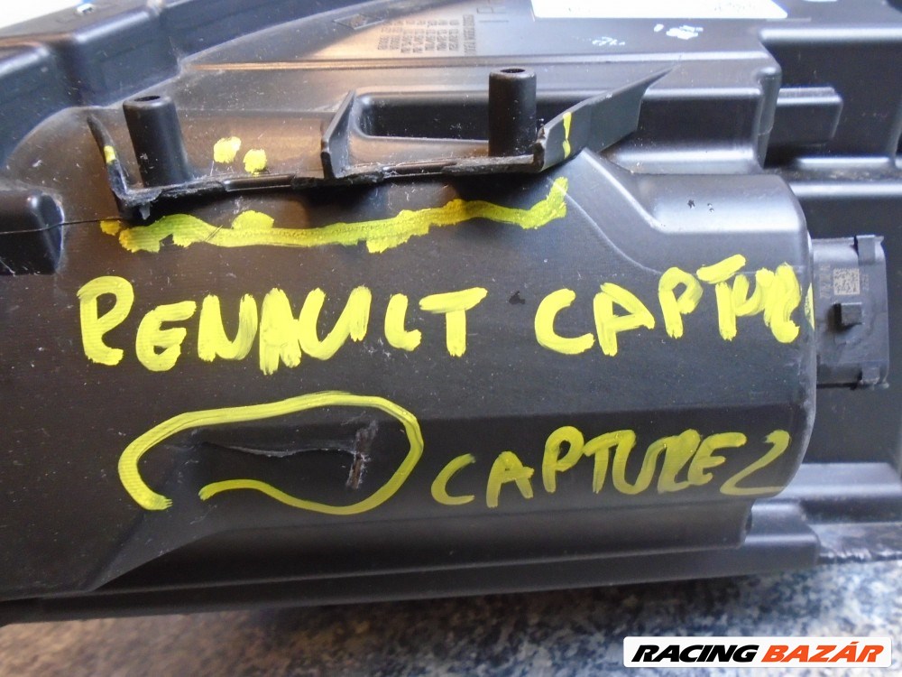 [GYÁRI HASZNÁLT, sérült] Renault Captur Jobb oldali LED fényszóró , trafóval / Háza sérült! 5. kép